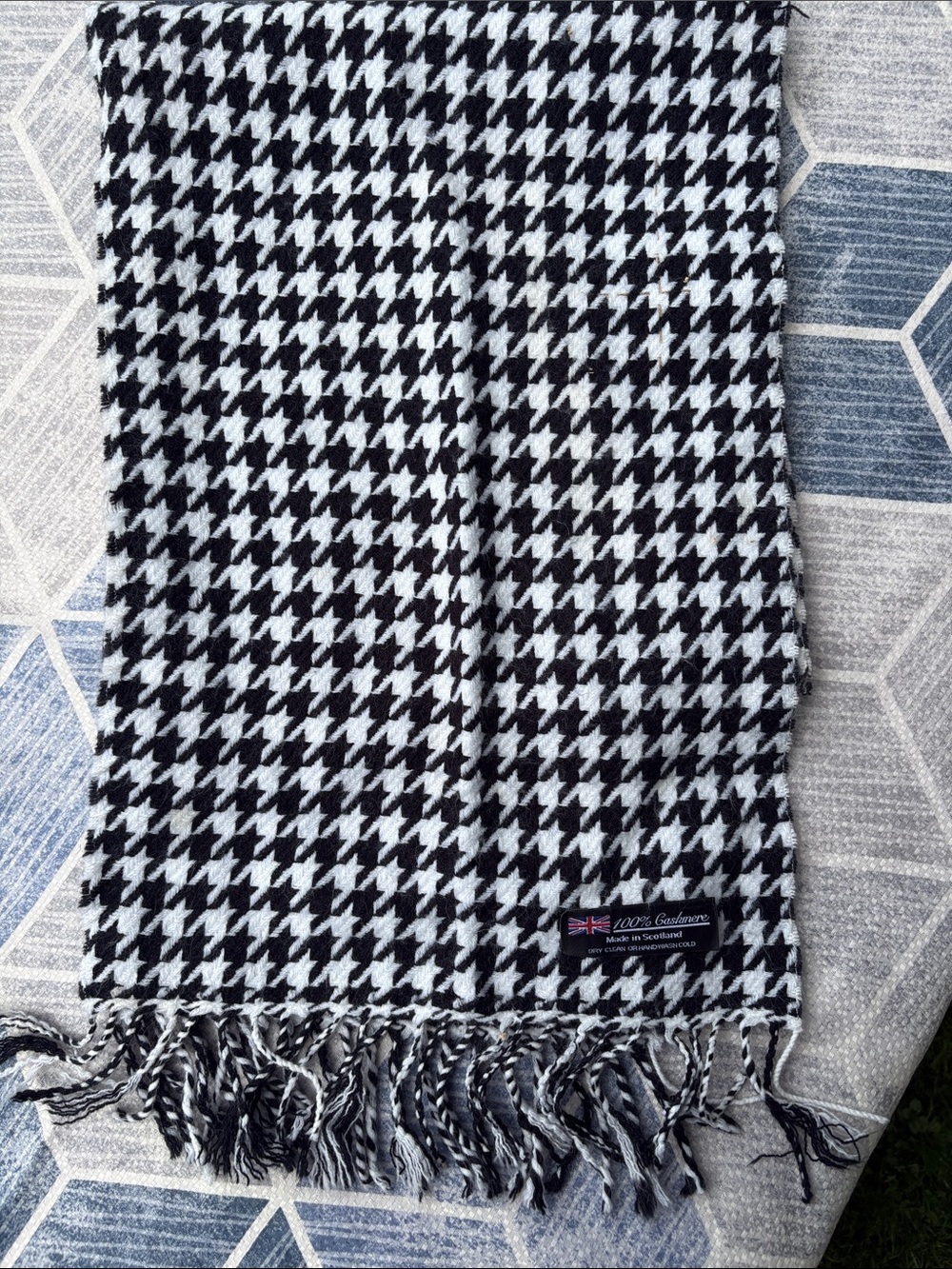 Classic Black & White Houndstooth Scarf -